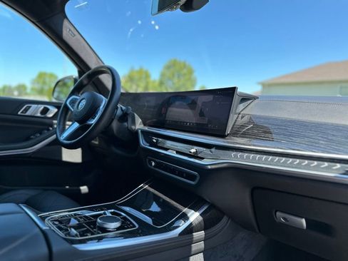 Certified 2024 BMW X7 xDrive40i w/ M Sport Package AWD/4WD image 26