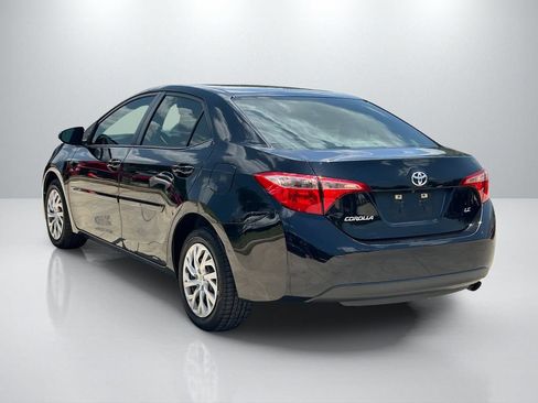 Used 2018 Toyota Corolla LE FWD image 7