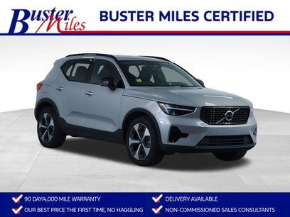 Used 2024 Volvo XC40 B5 Core