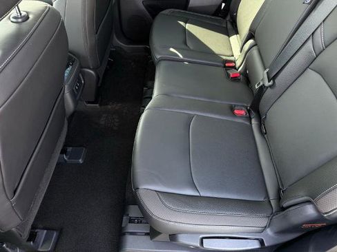 New 2026 Nissan Pathfinder SL image 11