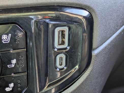 Used 2024 Chevrolet Silverado 1500 High Country w/ Midnight Edition AWD/4WD image 22
