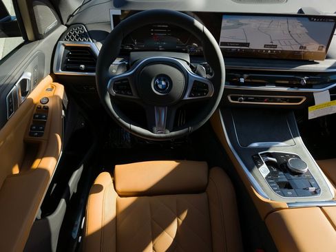 New 2026 BMW X5 xDrive50e w/ M Sport Package image 18