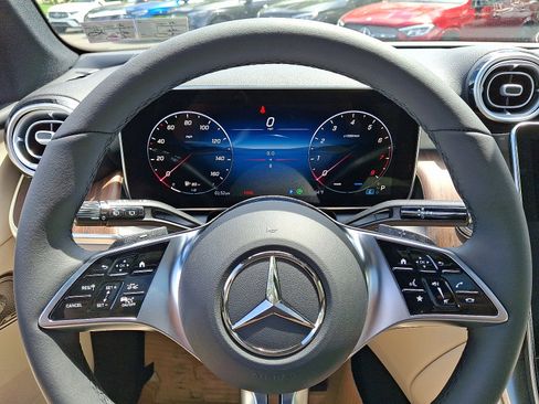 New 2025 Mercedes-Benz GLC 300 4MATIC image 20