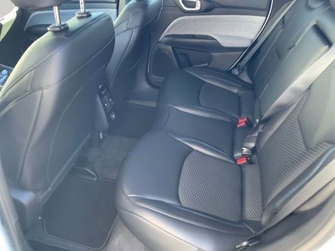 New 2026 Jeep Compass Latitude image 10