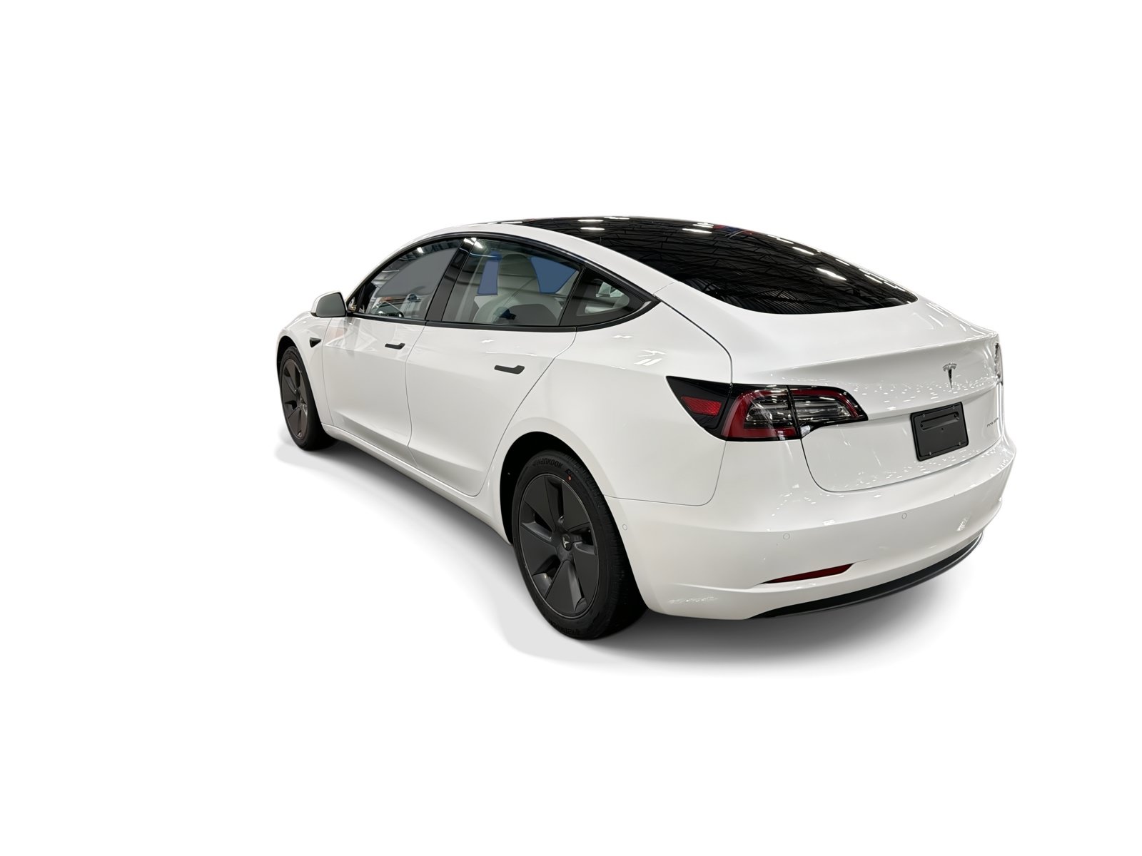 Used 2022 Tesla Model 3 Long Range AWD/4WD image 4