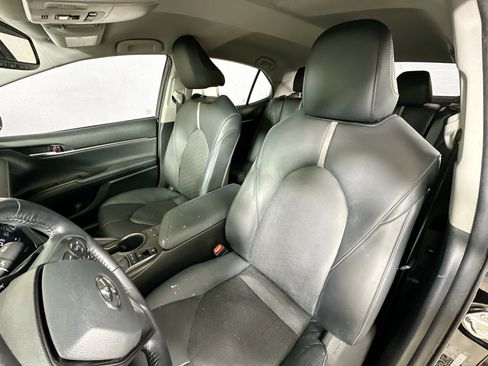 Used 2021 Toyota Camry XSE AWD/4WD image 25