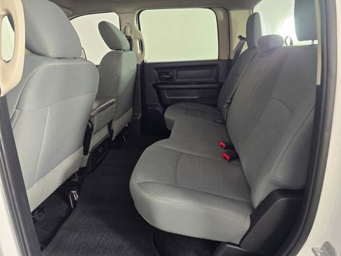 Used 2015 RAM 2500 ST w/ SXT Appearance Group image 35