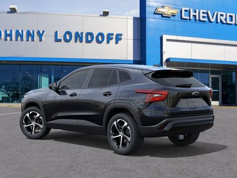 New 2026 Chevrolet Trax RS FWD image 3