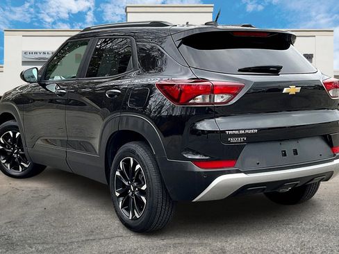 Used 2022 Chevrolet TrailBlazer LT w/ Confidence II Package image 12