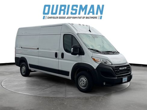Used 2025 RAM ProMaster 3500 w/ Convenience Group FWD image 1