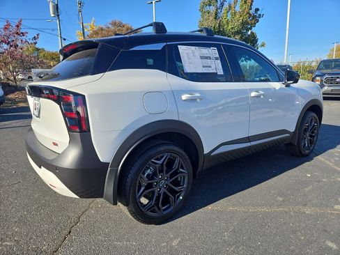 New 2026 Nissan Kicks SR w/ SR Premium Package image 5