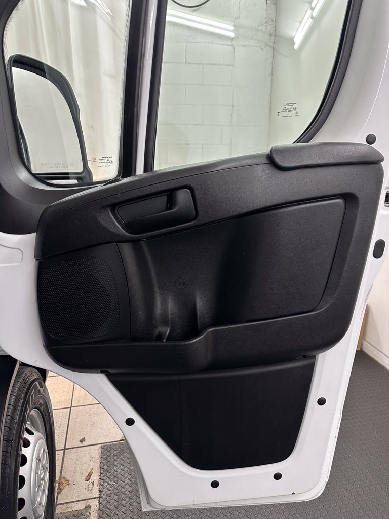 Used 2025 RAM ProMaster 2500 w/ U-Haul Equipment Group FWD image 25