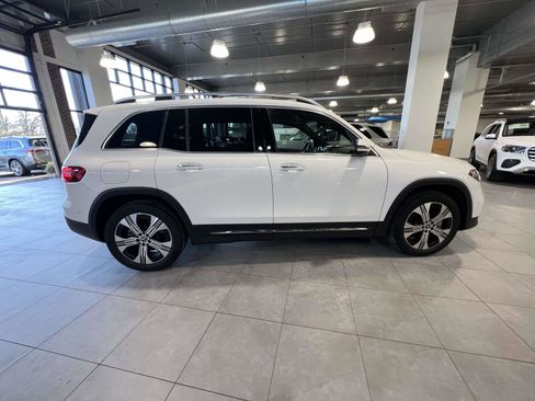 Certified 2024 Mercedes-Benz EQB 300 4MATIC image 5