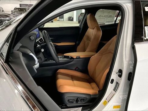 New 2026 Lexus UX 300h 300h Premium image 9