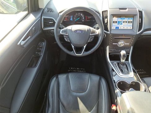 Used 2018 Ford Edge Titanium w/ Equipment Group 301A image 10