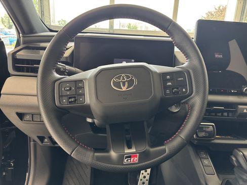 Used 2026 Toyota RAV4 AWD Plug-in Hybrid image 15