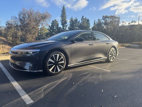 Used 2024 Lucid Air Pure RWD image 1