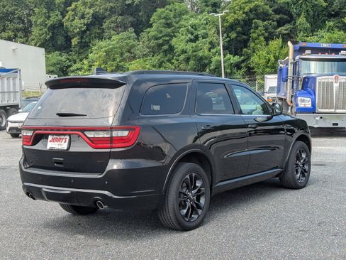 Used 2023 Dodge Durango GT AWD/4WD image 9