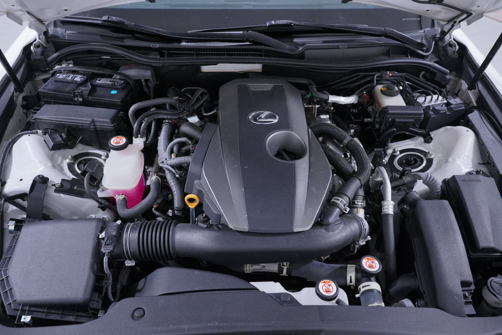 Used 2022 Lexus IS 300 w/ Premium Package RWD image 30
