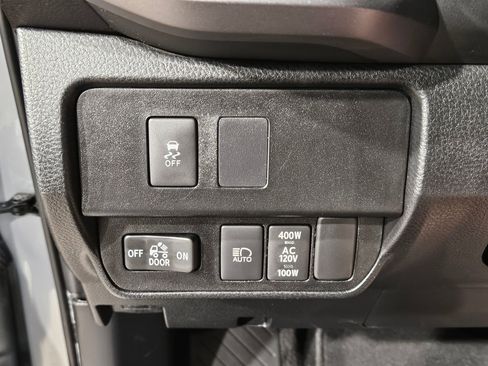 Used 2021 Toyota Tacoma TRD Off-Road AWD/4WD image 24