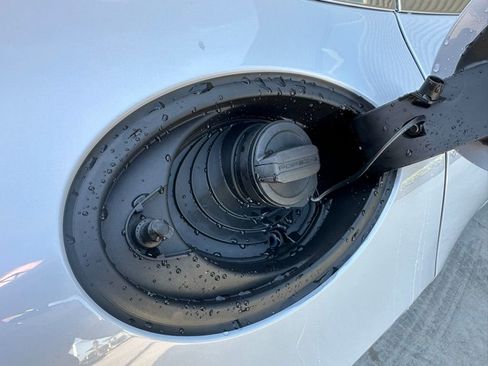 Used 2026 Porsche Panamera image 40