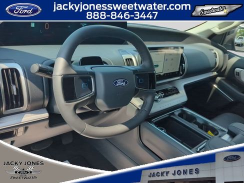 New 2027 Ford Expedition Max Active RWD image 11