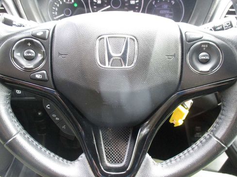 Used 2020 Honda HR-V Sport image 21