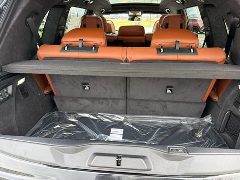 New 2026 BMW X7 M60i AWD/4WD image 11