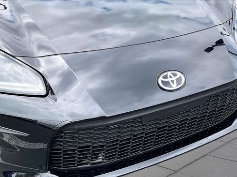 Certified 2025 Toyota GR86 Premium w/ ALL Weather Mat Package (TMS) RWD image 29