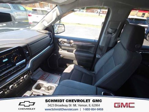 Used 2023 Chevrolet Silverado 1500 LT Trail Boss w/ Convenience Package II AWD/4WD image 16