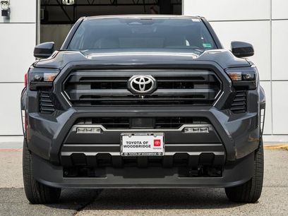 New 2025 Toyota Tacoma SR5