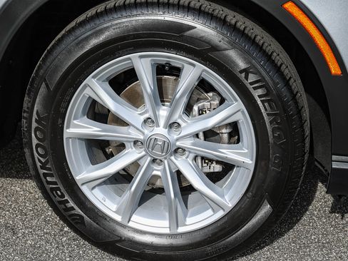 Used 2025 Honda CR-V EX image 12