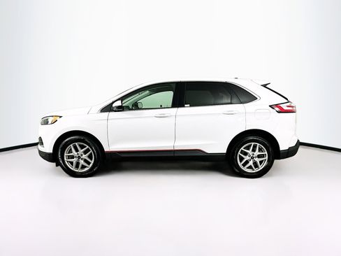 Used 2023 Ford Edge SEL image 4