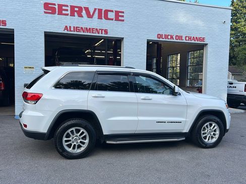 Used 2019 Jeep Grand Cherokee Laredo image 8