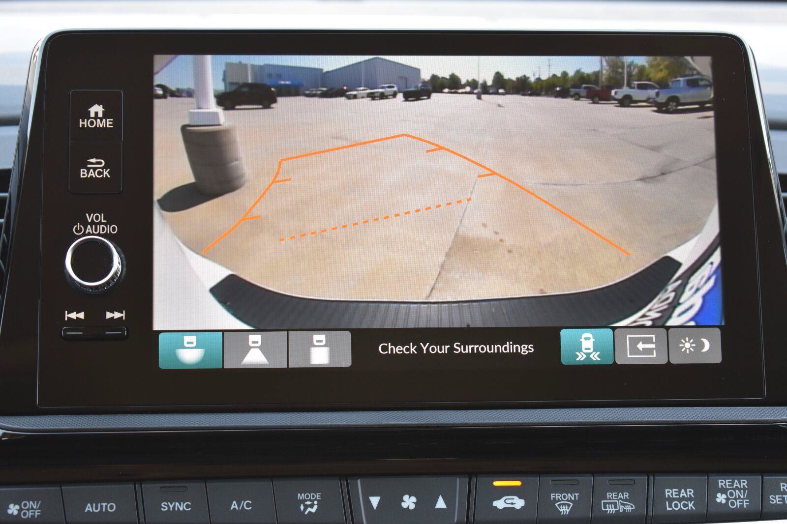 New 2026 Honda Odyssey Touring image 8