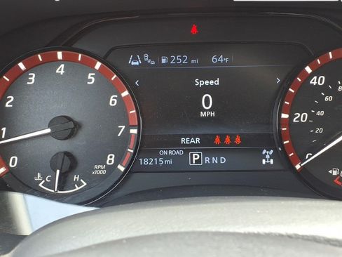 Used 2026 Nissan Frontier PRO-4X AWD/4WD image 25