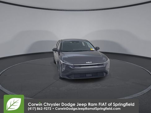 Used 2025 Kia K4 FWD image 4