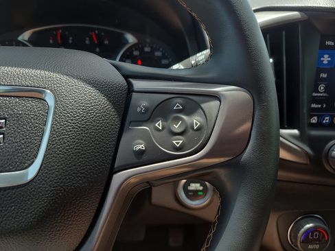 Used 2024 GMC Terrain AT4 AWD/4WD image 32
