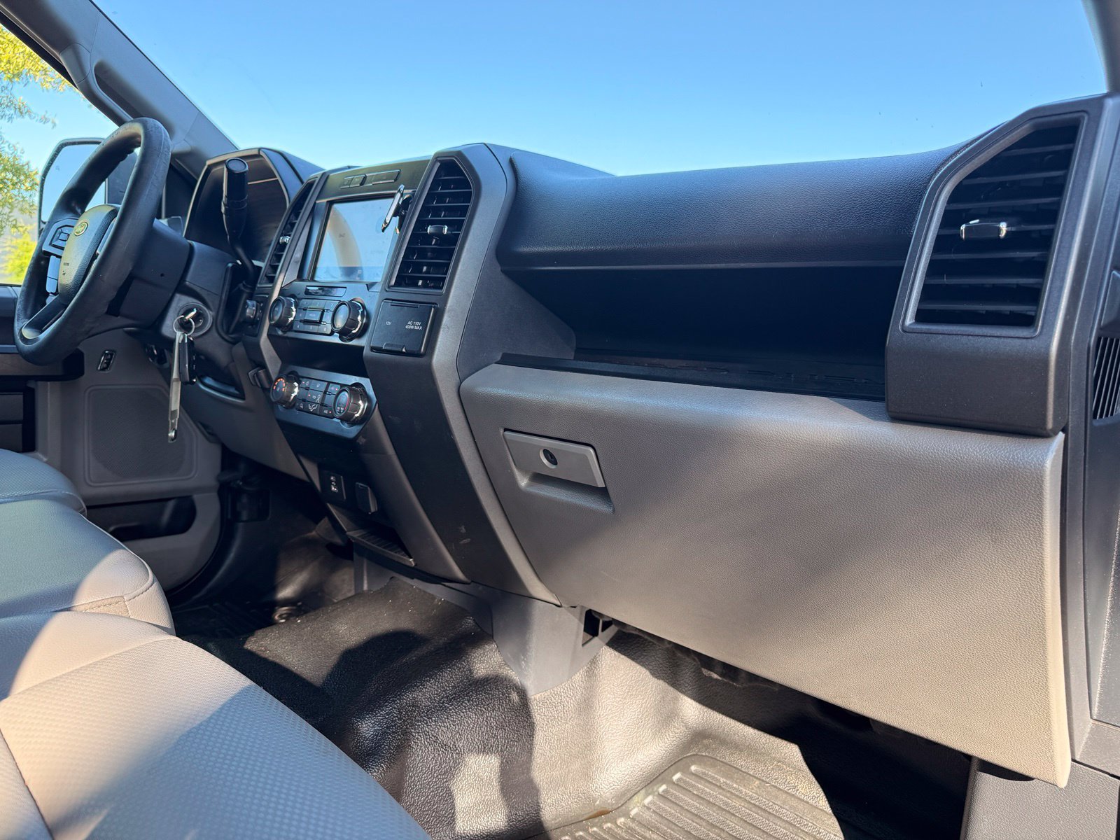 Used 2022 Ford F350 XL w/ Power Equipment Group AWD/4WD image 24