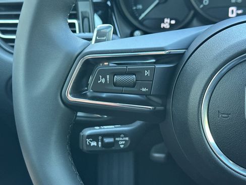 New 2026 Porsche Macan image 27