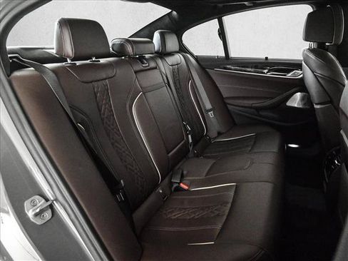 Used 2022 BMW M550i xDrive w/ Executive Package AWD/4WD image 20