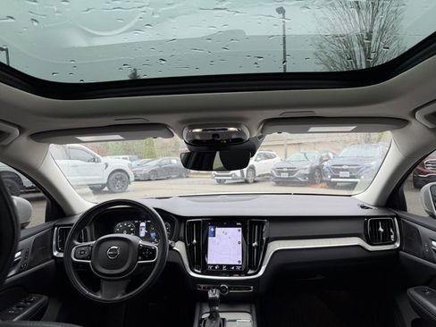 Used 2022 Volvo V60 T5 Cross Country w/ Advanced Package image 49