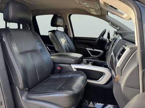 Used 2017 Nissan Titan SL image 51
