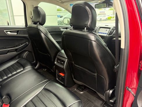Used 2019 Ford Edge SEL w/ Equipment Group 201A AWD/4WD image 23