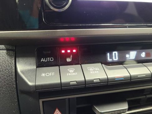 Used 2026 Toyota Camry SE w/ Convenience Package FWD image 25