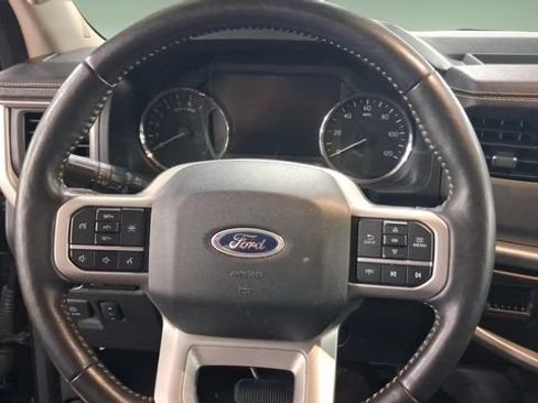 Used 2024 Ford Expedition XLT AWD/4WD image 12