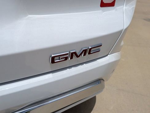 New 2026 GMC Terrain Denali w/ LPO, Floor Liner Package AWD/4WD image 42