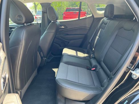 Used 2024 Chevrolet Trax LT w/ Driver Confidence Package image 22