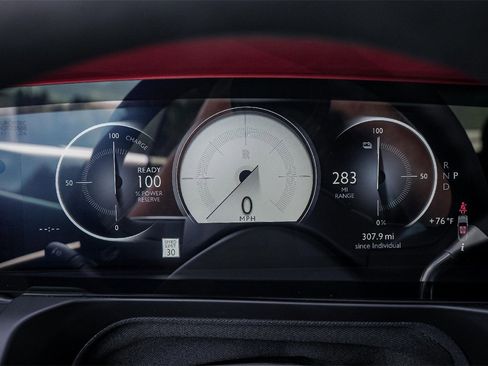 Certified 2025 Rolls-Royce Spectre w/ Spectre Launch Package image 25