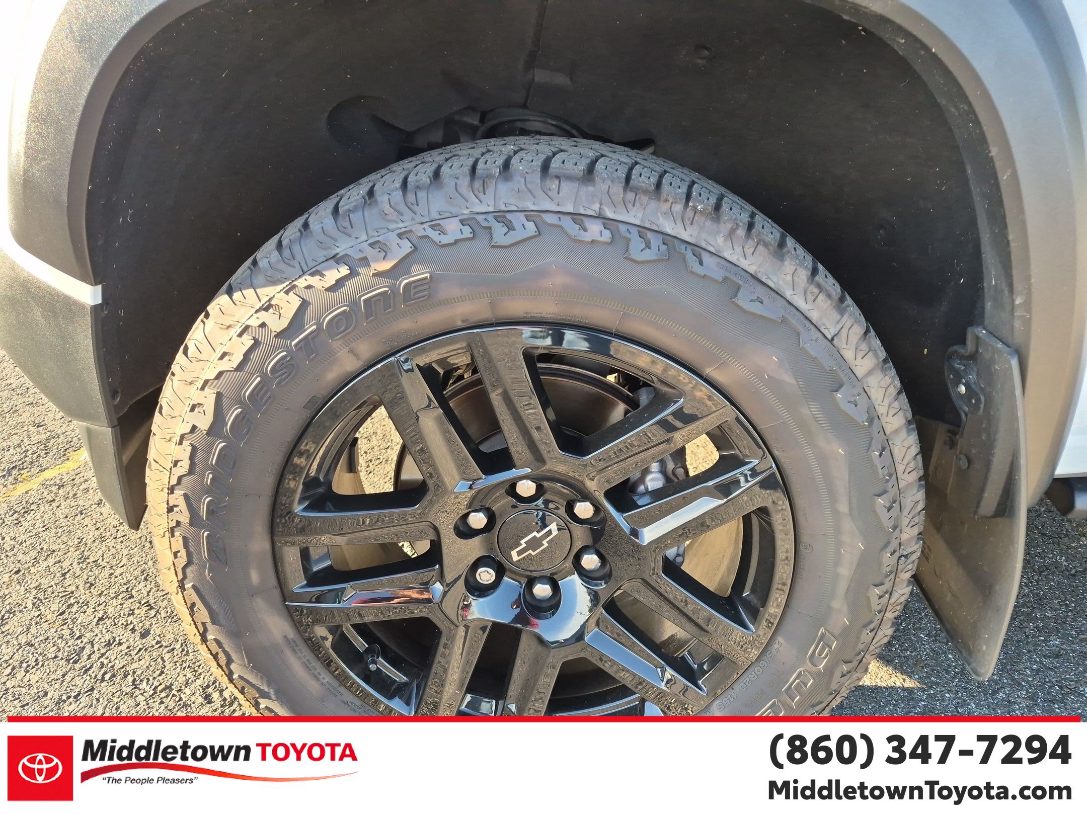 Used 2024 Chevrolet Colorado Trail Boss w/ Advanced Trailering Package AWD/4WD image 9